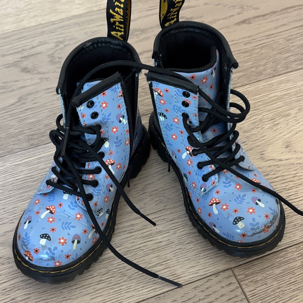Dr. Martens Kids Blue Floral Boots